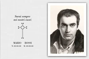 Firma funebre personalizzata con foto e testo commemorativo, ideale per onorare i propri Cari.