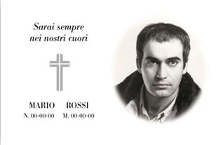 Tombeau personalizzato con fotocollage e testo commemorativo, ideale per cimiteri e ricordi affettuosi.