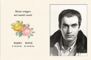 Ritaglio fotografico con fiore e ritratti di Mario Rossi, ricordo personalizzato.