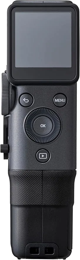 Fotocamera digitale compatta con display LCD, pulsanti di controllo e zoom ottico.
