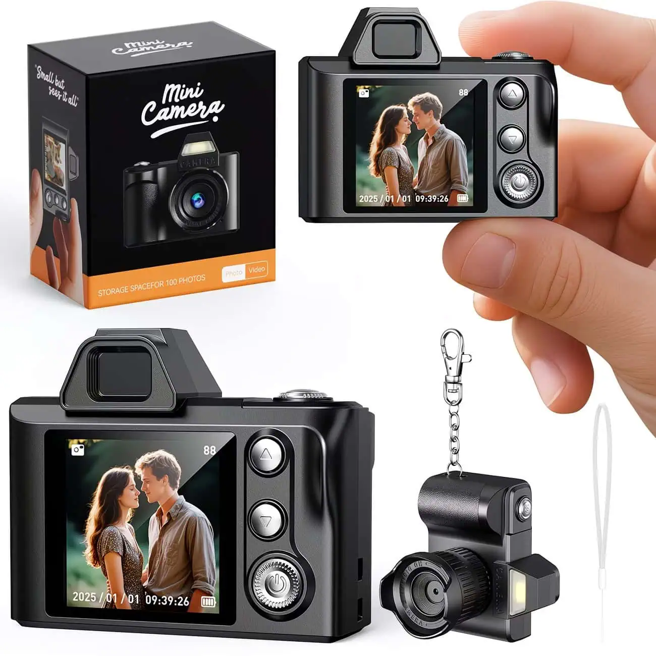 Fotocamera digitale compatta con display e accessori inclusi.