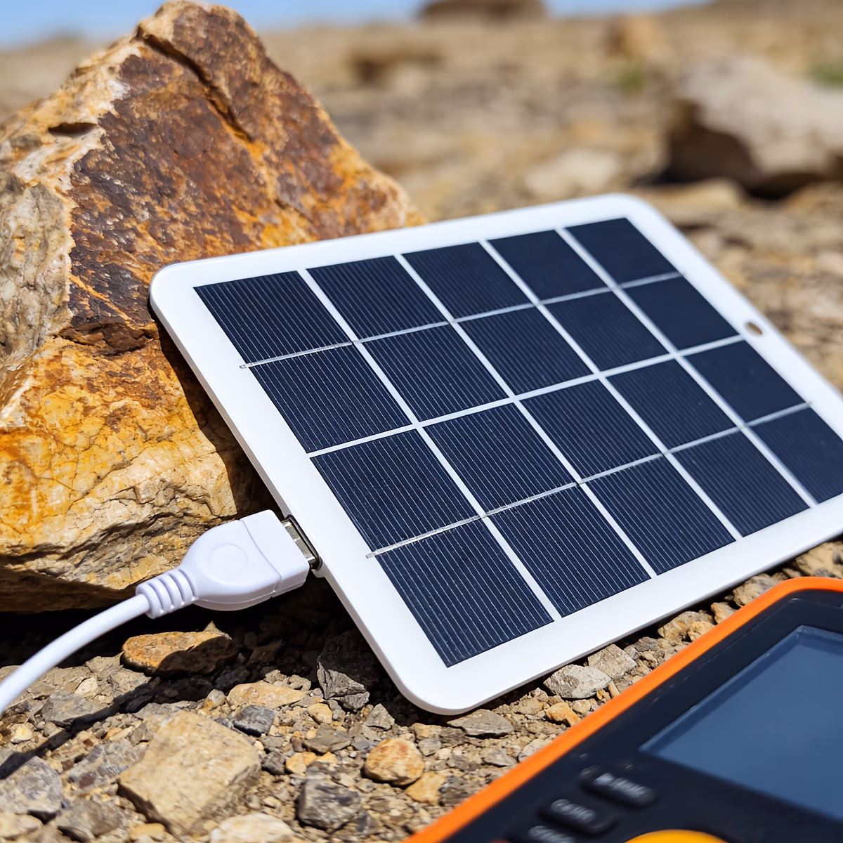 Dispositivo di ricarica solare mobile
